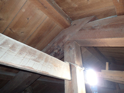 The pillars are 6 to 7 inch square. "Traditional Japanese house" kominka